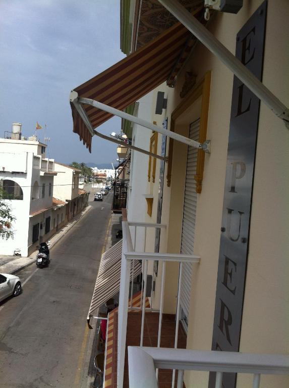 Hostal El Puerto كاليتا دي فيليز المظهر الخارجي الصورة