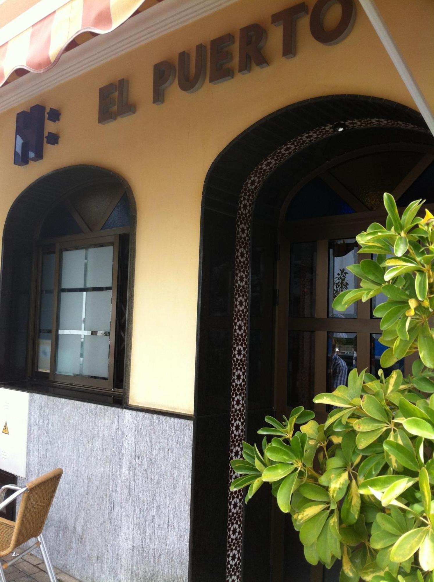 Hostal El Puerto كاليتا دي فيليز المظهر الخارجي الصورة